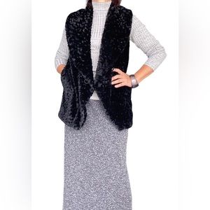 Adrienne Landau Faux Fur vest Size XS impeccable design perfect condition
